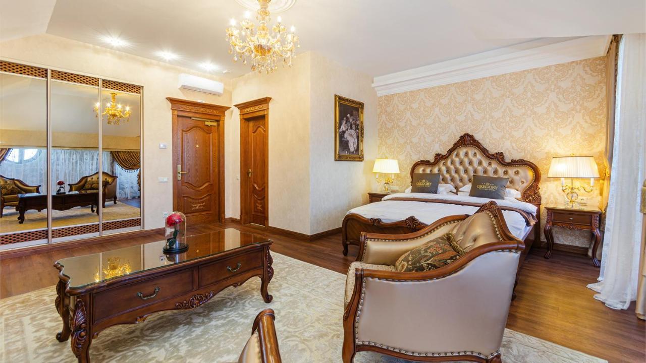 Gregory Boutique Hotel Chişinău Eksteriør billede A bedroom at the hotel