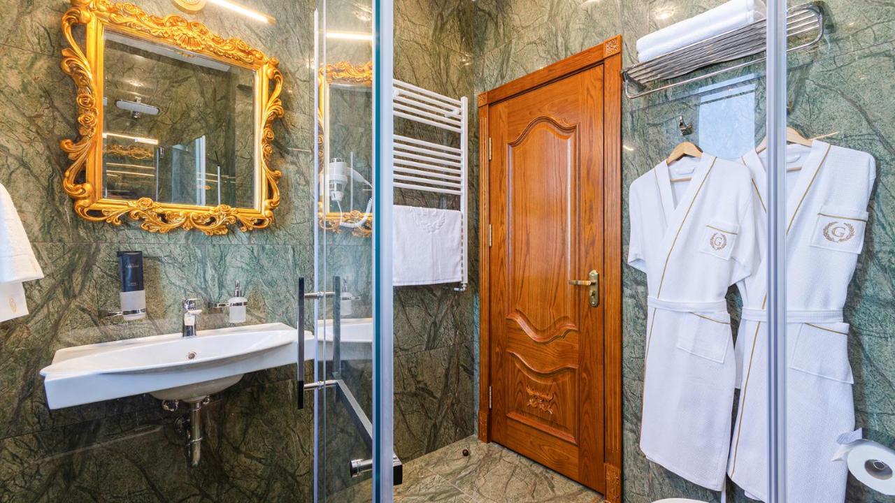 Gregory Boutique Hotel Chişinău Eksteriør billede Bathroom